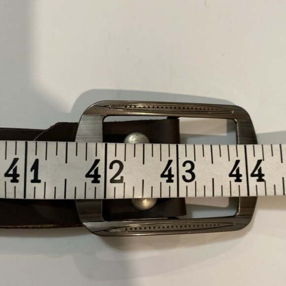 Brown Leather Belt with Silver Buckle Brand New Size 42 Casual & Versatile - Picture 10 of 11